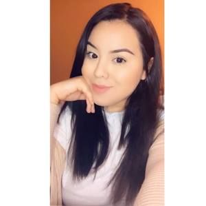 Meet your Posher, Andrea